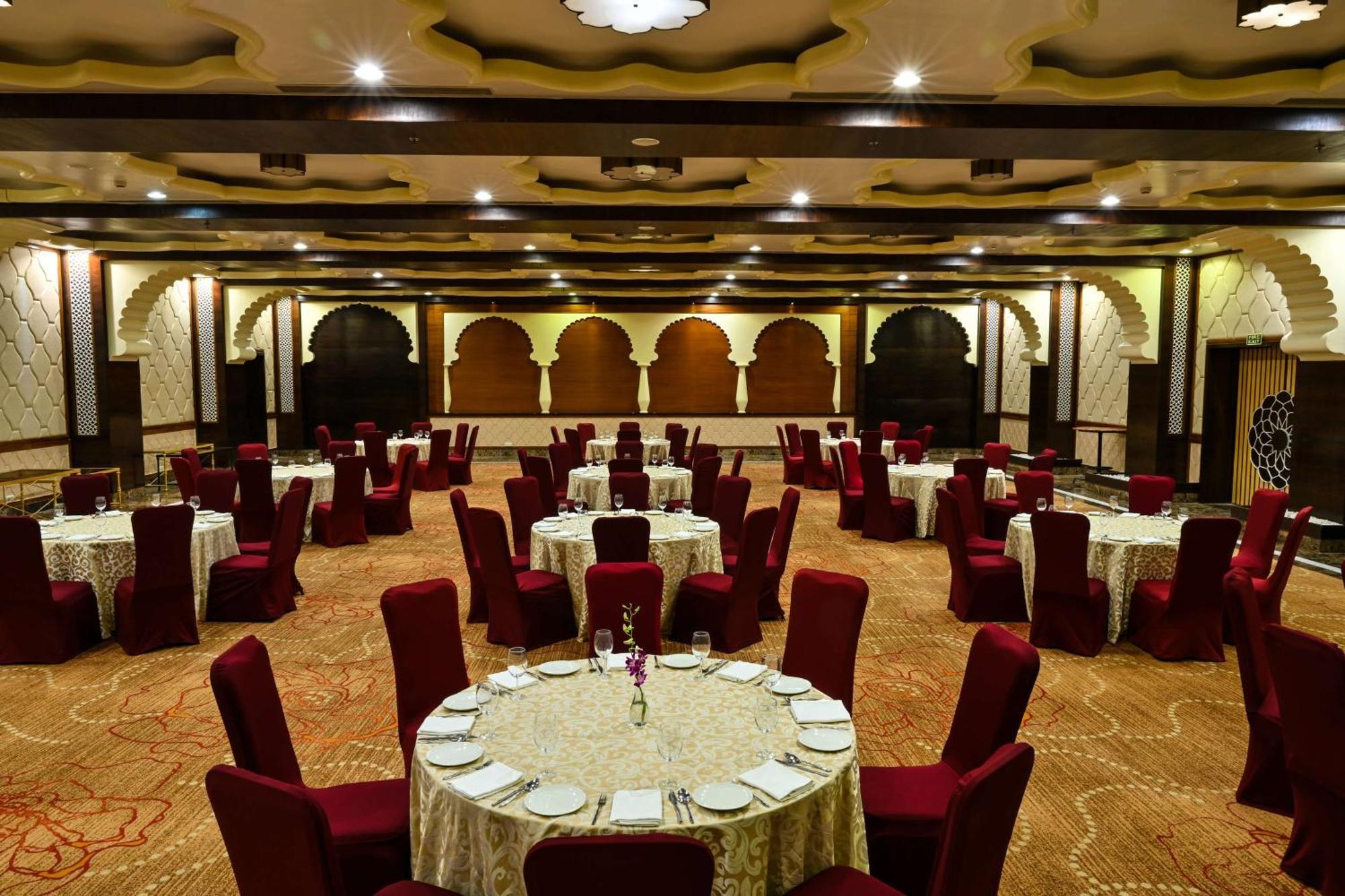 Radisson Jodhpur Hotell Jodhpur  Eksteriør bilde